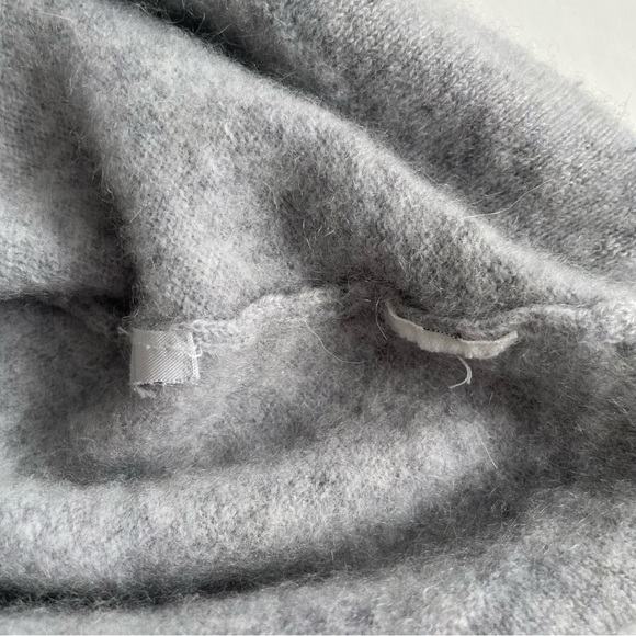 Cashmere Hudson North Sweater Size Large Heathered Grey Quiet Luxury Soft - Picture 8 of 13